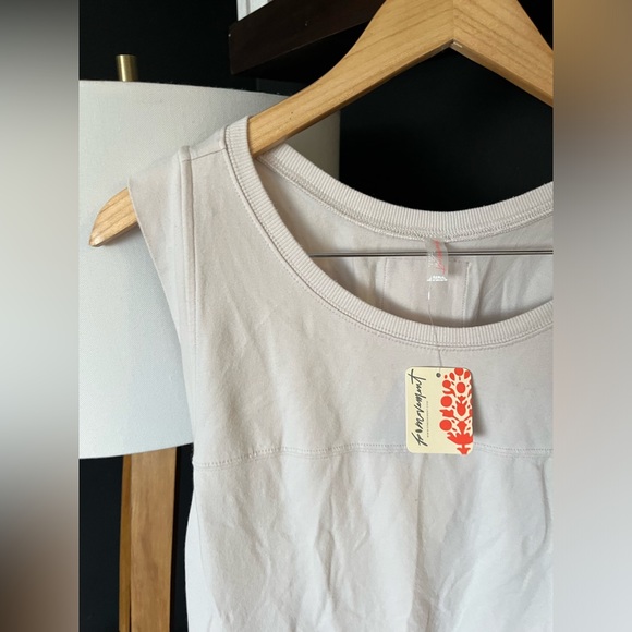 NWT FREE PEOPLE MOVEMENT Hot Shot Twisted Onesie In Tofu MSRP $80 Size XL - Picture 7 of 10